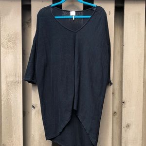 Bobi navy blue tee shirt